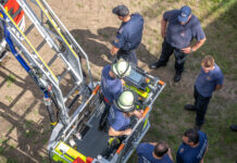 Ausbildung für die Sicherheit in Garbsen: Freiwillige Feuerwehr übt mit den neuen Drehleitern