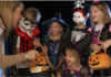 Halloween wird in Deutschland immer beliebter – Von gruseligen Kostümen bis zu zuckersüßen Leckereien.