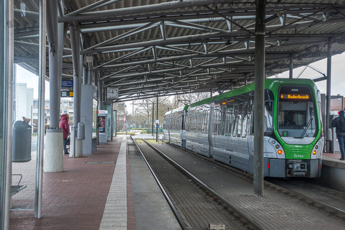 Ersatzverkehr auf Stadtbahnlinien 4 und 5: Gleisbauarbeiten in der Stöckener Straße, Stadtbahnfahrten dauern am Wochenende ab 26.07. länger