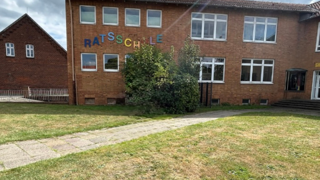 Erneuter-Schuleinbruch-in-Garbsen-diesmal-trifft-es-die-Ratsschule-in-Berenbostel