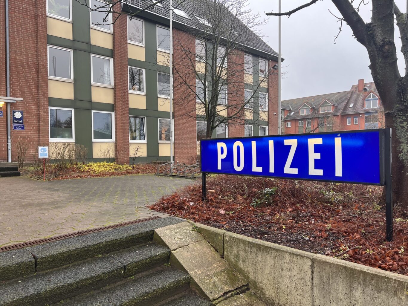 N-chtlicher-Einbruchsversuch-in-Altgarbsen-Bewohnerin-vertreibt-drei-T-ter-mit-beherztem-Einschreiten