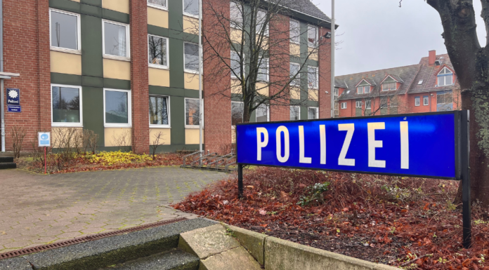 In Garbsen-Mitte verletzte sich am Samstag eine Fahrradfahrerin bei Unfall am Schwarzen Fahrradfahrerin bei Unfall am Schwarzen See in Garbsen-Mitte schwer verletzt