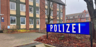 In Berenbostel stoppte die Polizei am 11.07.2026 einen Radfahrer mit 2,39 Promille nach Hinweis einer Passantin in der Philipp-Reis-Straße (Berenbostel).