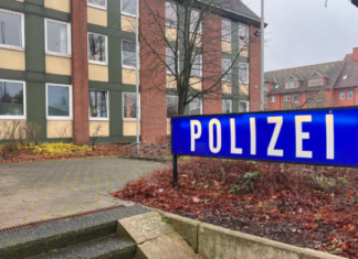 In Berenbostel stoppte die Polizei am 11.07.2026 einen Radfahrer mit 2,39 Promille nach Hinweis einer Passantin in der Philipp-Reis-Straße (Berenbostel).